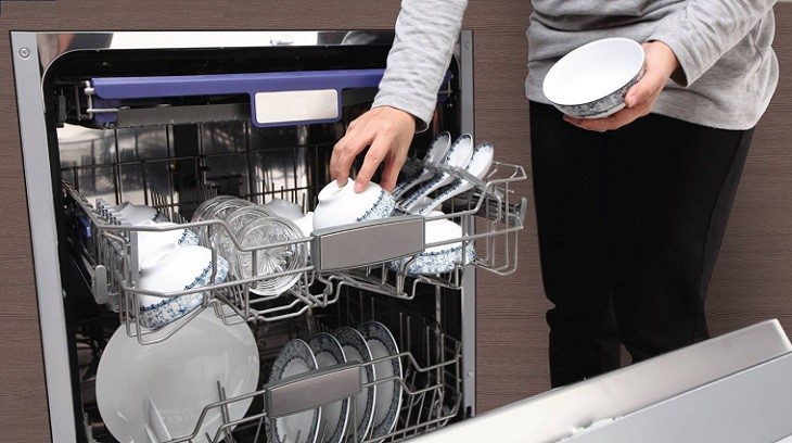 Chọn kích thước máy rửa bát theo nhu cầu sử dụng giúp tiết kiệm diện tích