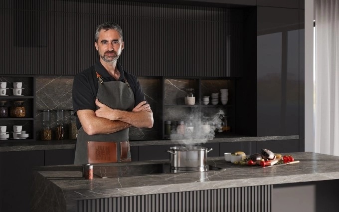 Thương Hiệu Gia Dụng 13 Năm Theo Đuổi Vẻ Đẹp Của Sắc Đen